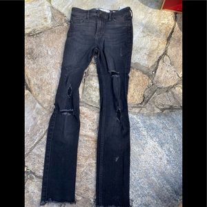 Skinny Hollister Black ripped jeans
